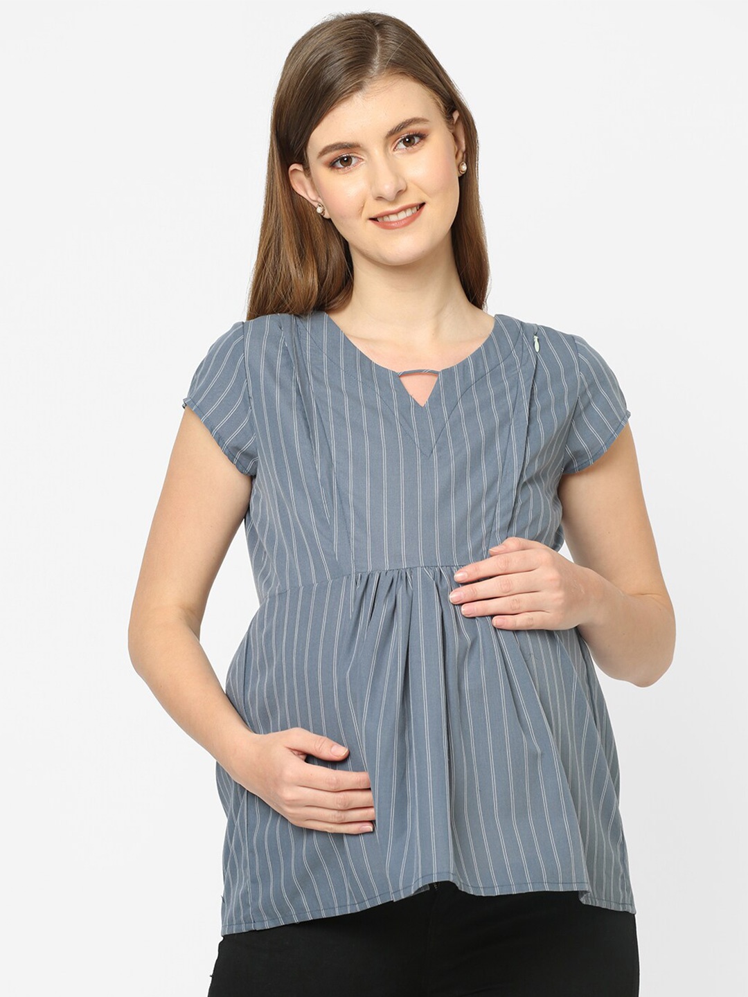 

Mystere Paris Grey Striped Keyhole Neck Top