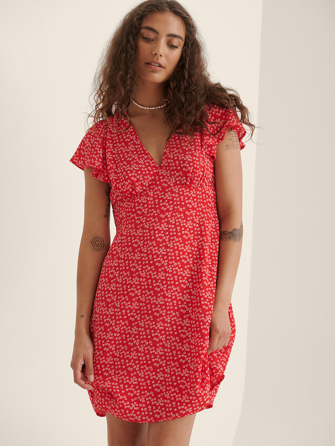 

NA-KD Red & White Floral A-Line Mini Dress