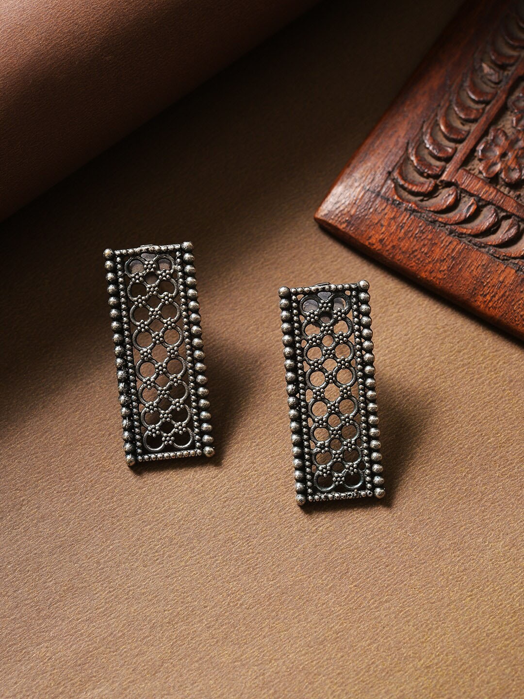 

SOHI Silver-Toned Contemporary Studs Earrings