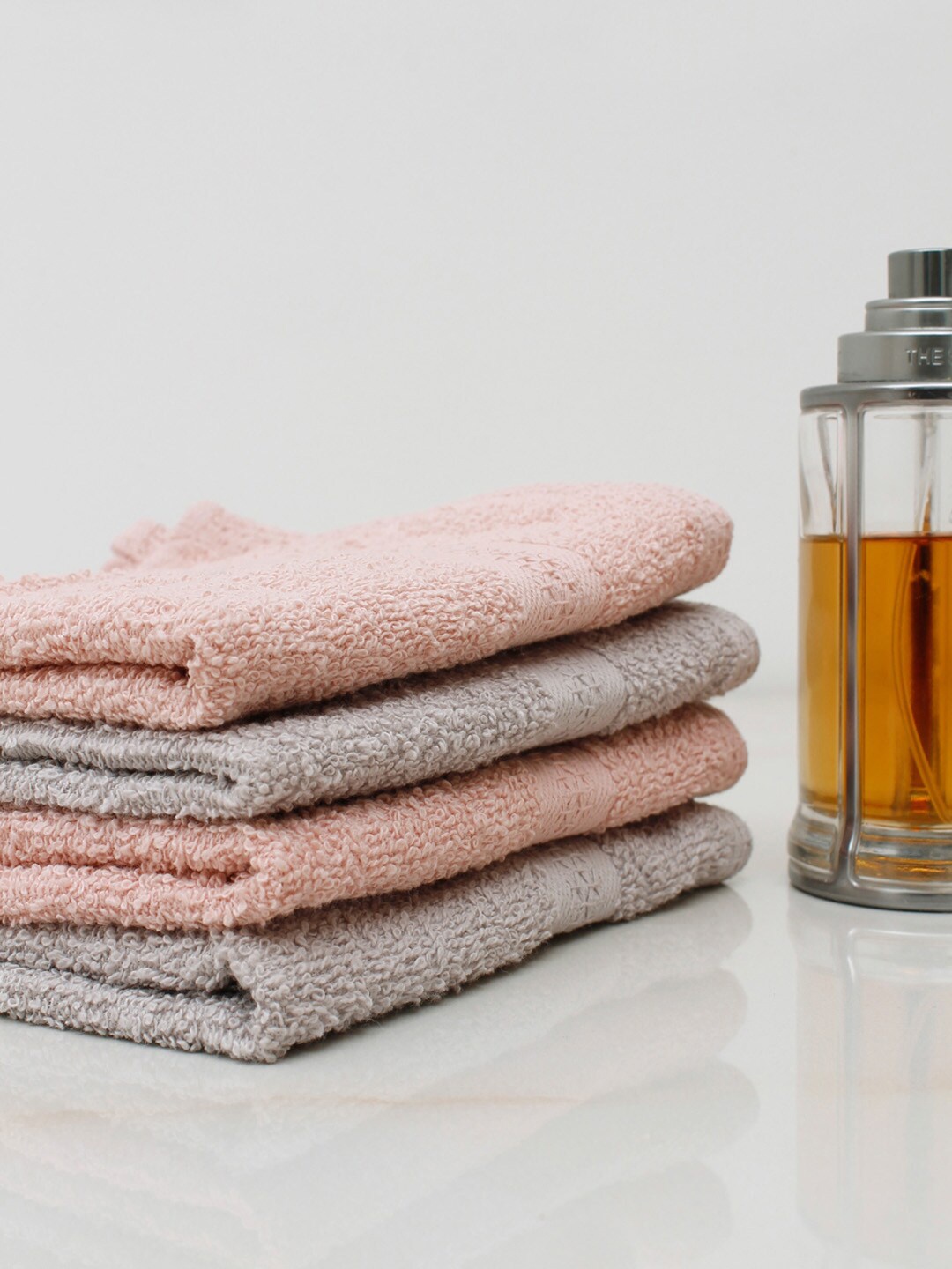 

AVI Living Set Of 4 Solid Pure Cotton 450 GSM Face Towel, Grey