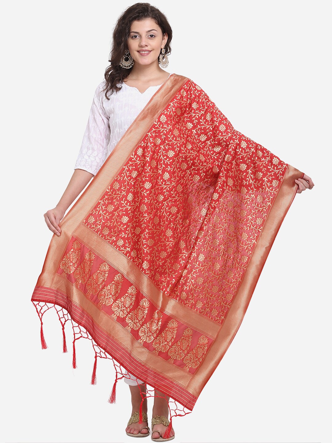 

SHAVYA Red & Gold-Toned Paisley Woven Design Pure Silk Dupatta with Zari