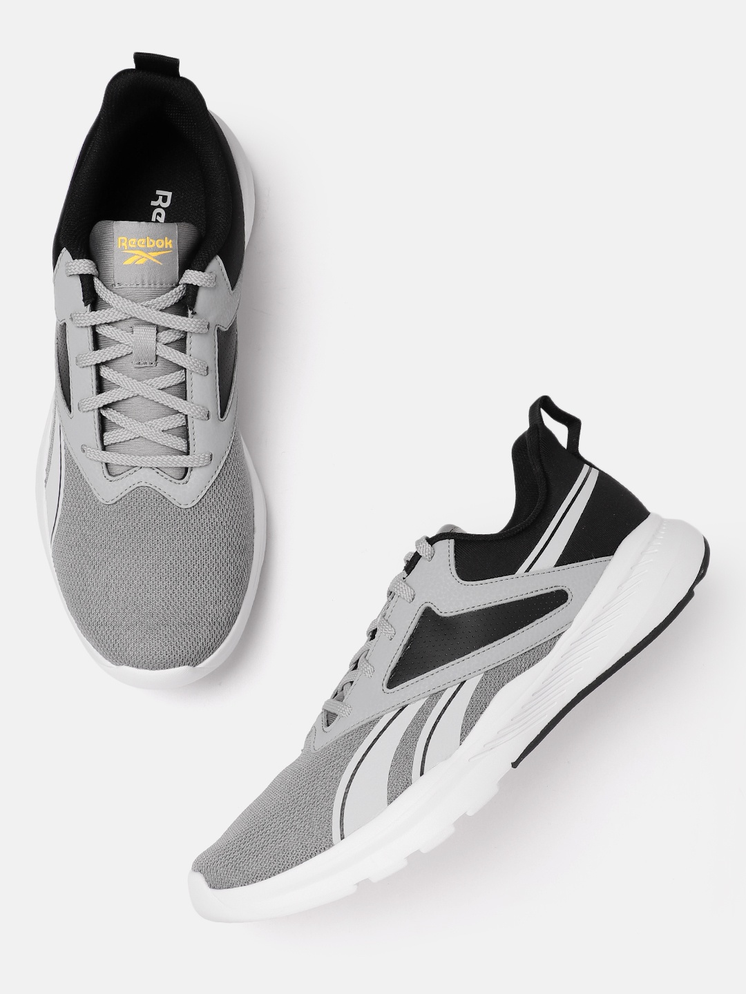 

Reebok Men Woven Design Stunner Running Shoes, Grey
