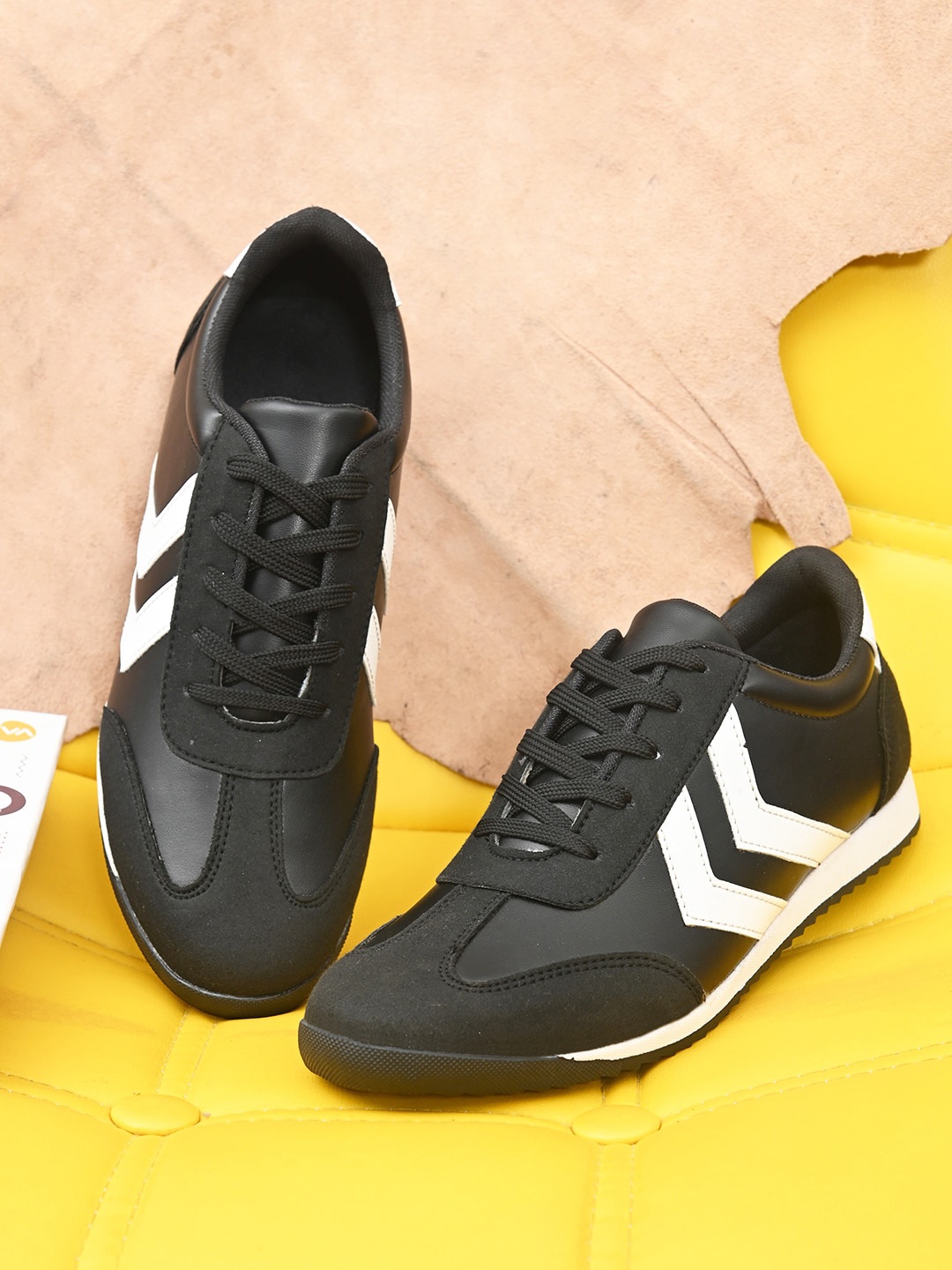 

Sir Corbett Men Black Sneakers