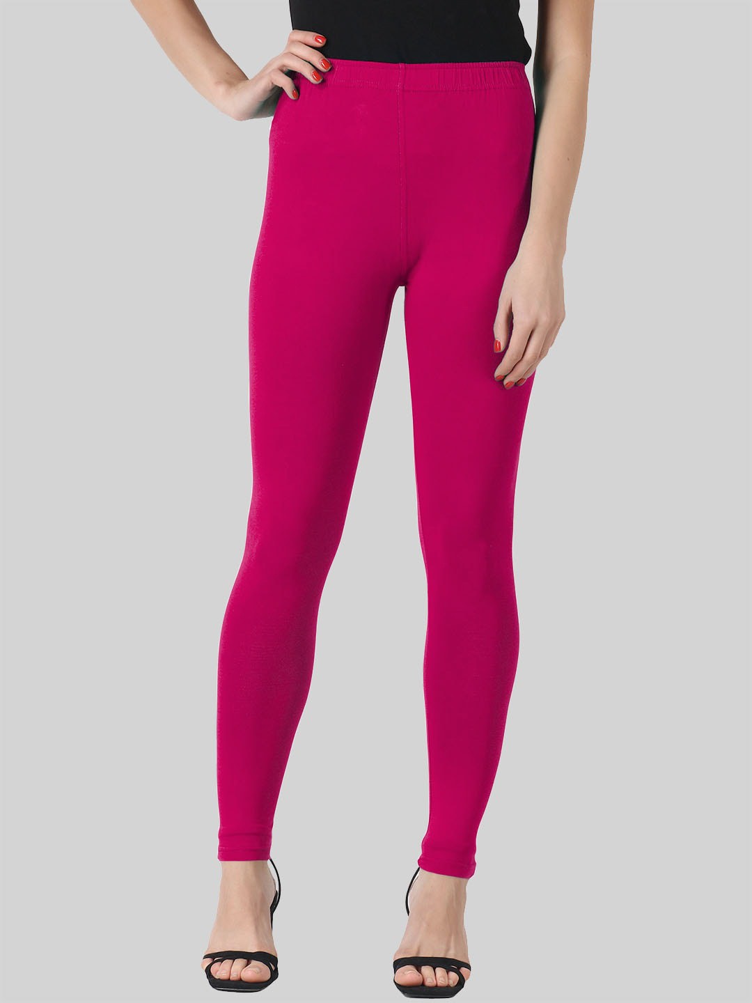 SAUNDARYA Women Magenta Colored Solid Ankle-Length Leggings