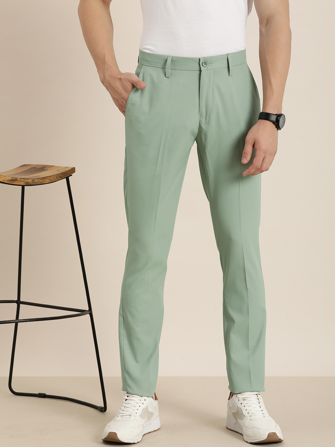 

encore by INVICTUS Men Mid-Rise Trousers, Green