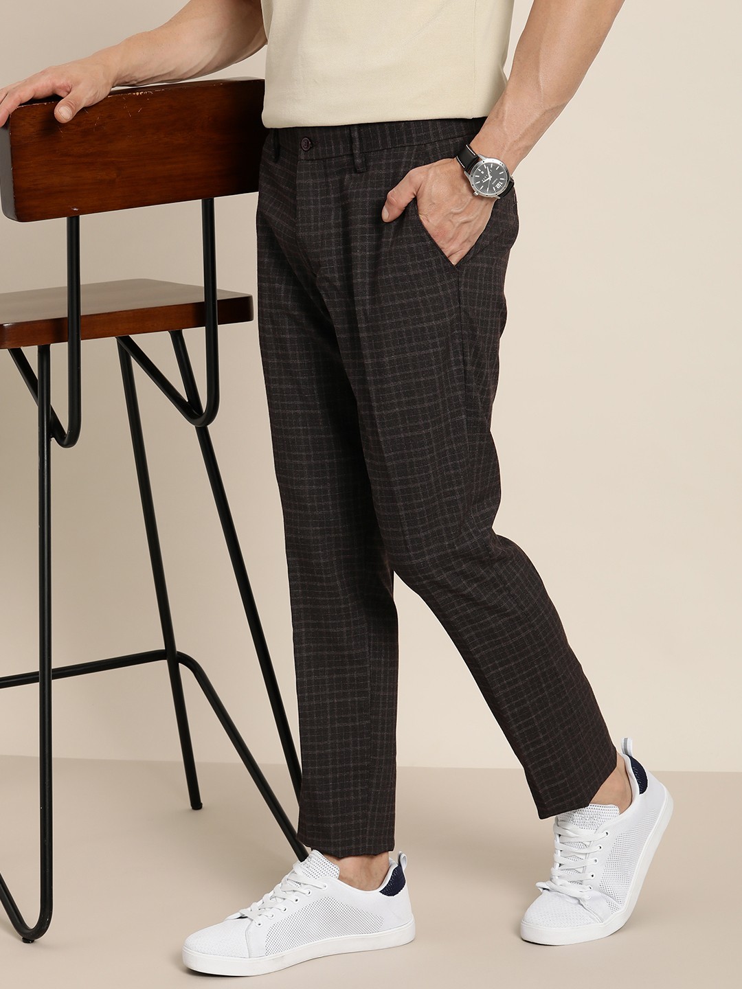 

encore by INVICTUS Men Brown Checked Trousers