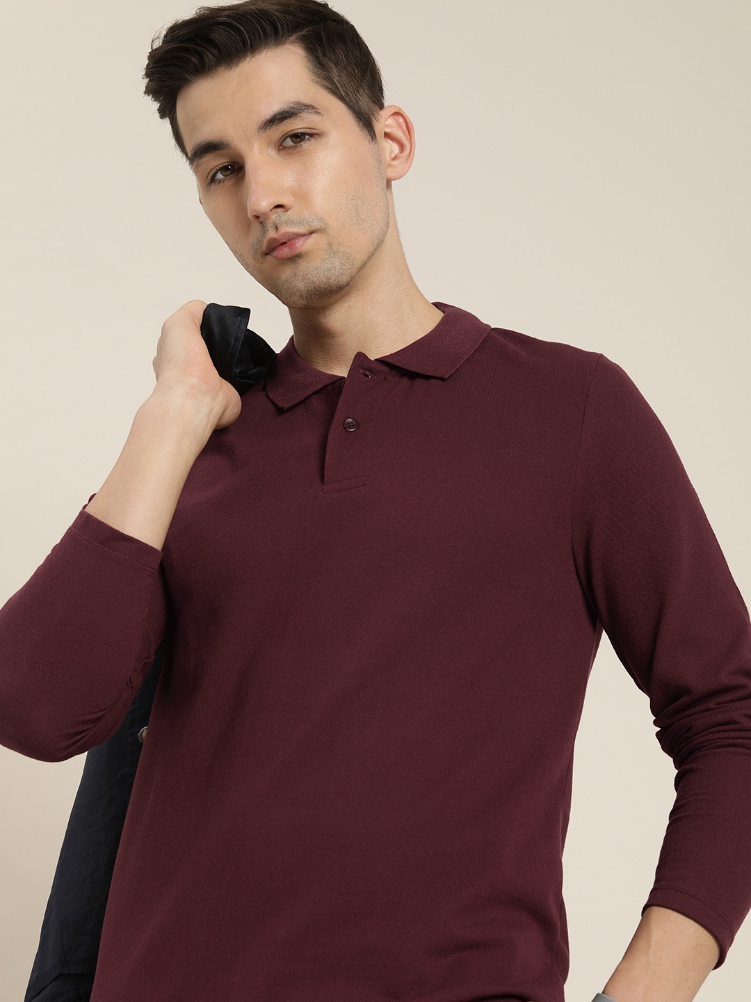 

encore by INVICTUS Men Maroon Solid Polo Collar T-shirt