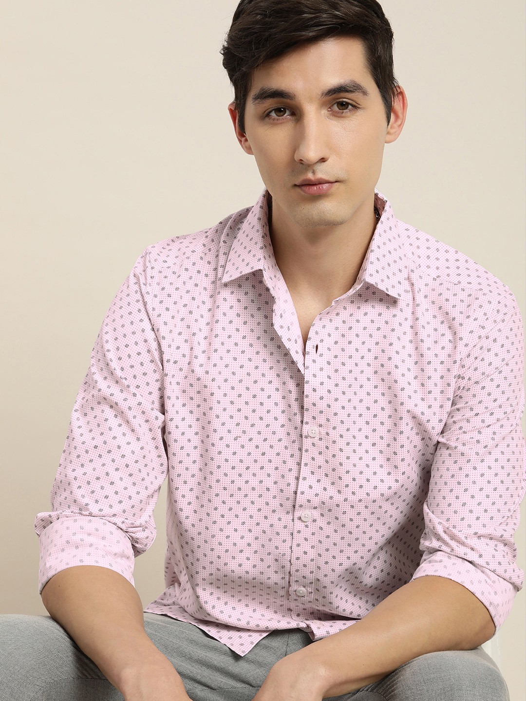 

encore by INVICTUS Men Pink Printed Easy Iron Casual Shirt