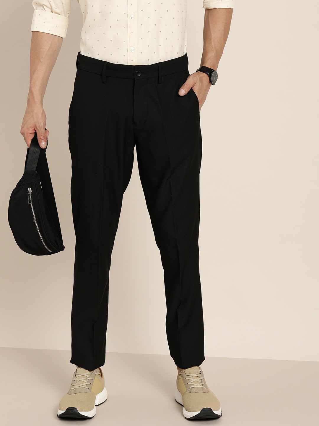 

encore by INVICTUS Men Black Textured Slim Fit Trousers