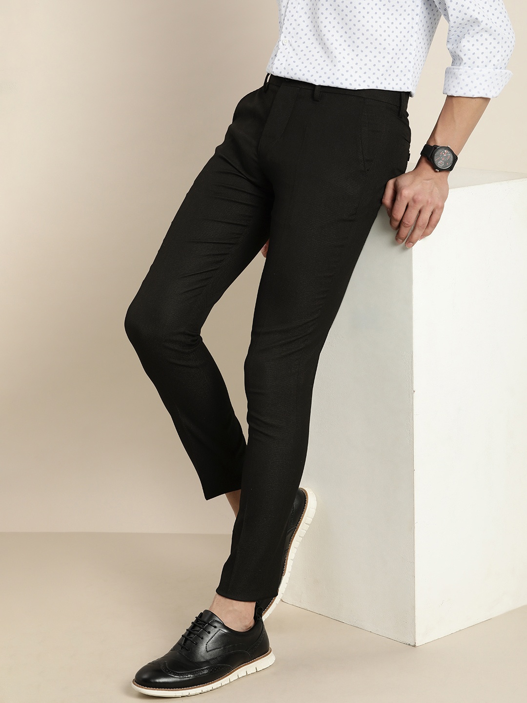 

encore by INVICTUS Men Black Trousers