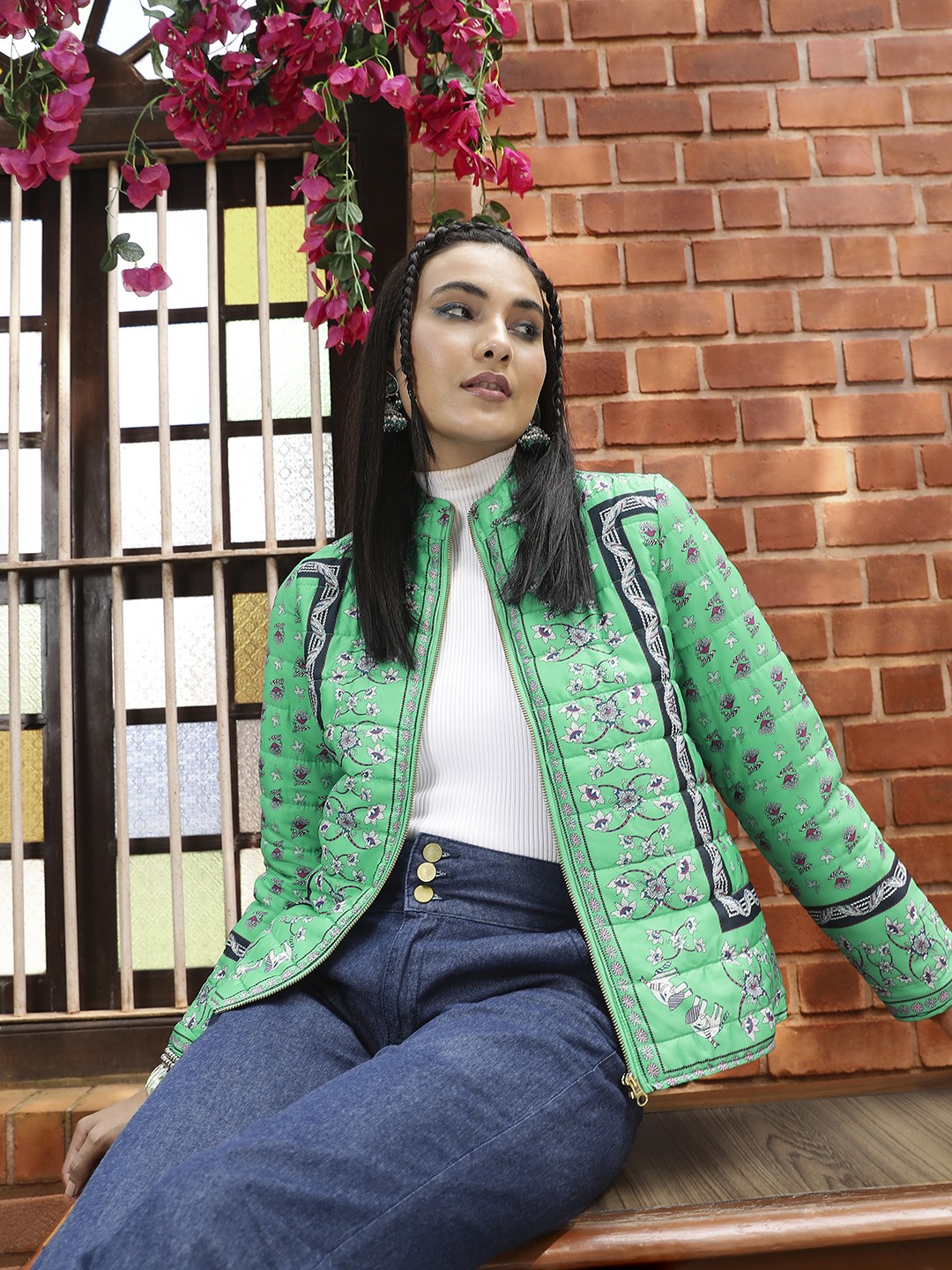 

Sangria Women Floral Printed Tailored Ethnic Jacket, Green