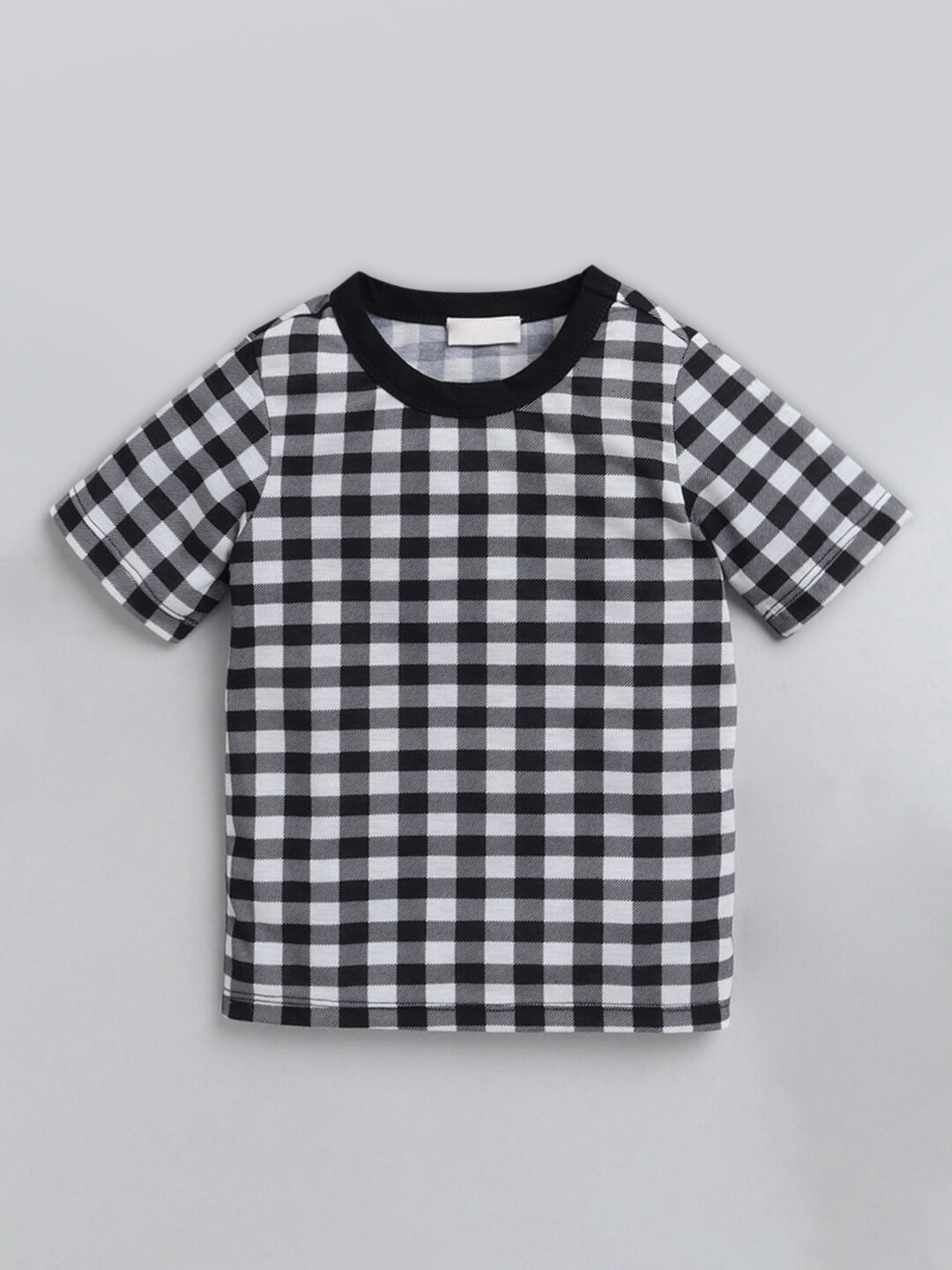 

Hopscotch Boys Multicoloured Checked Henley Neck Monochrome Applique T-shirt, Multi