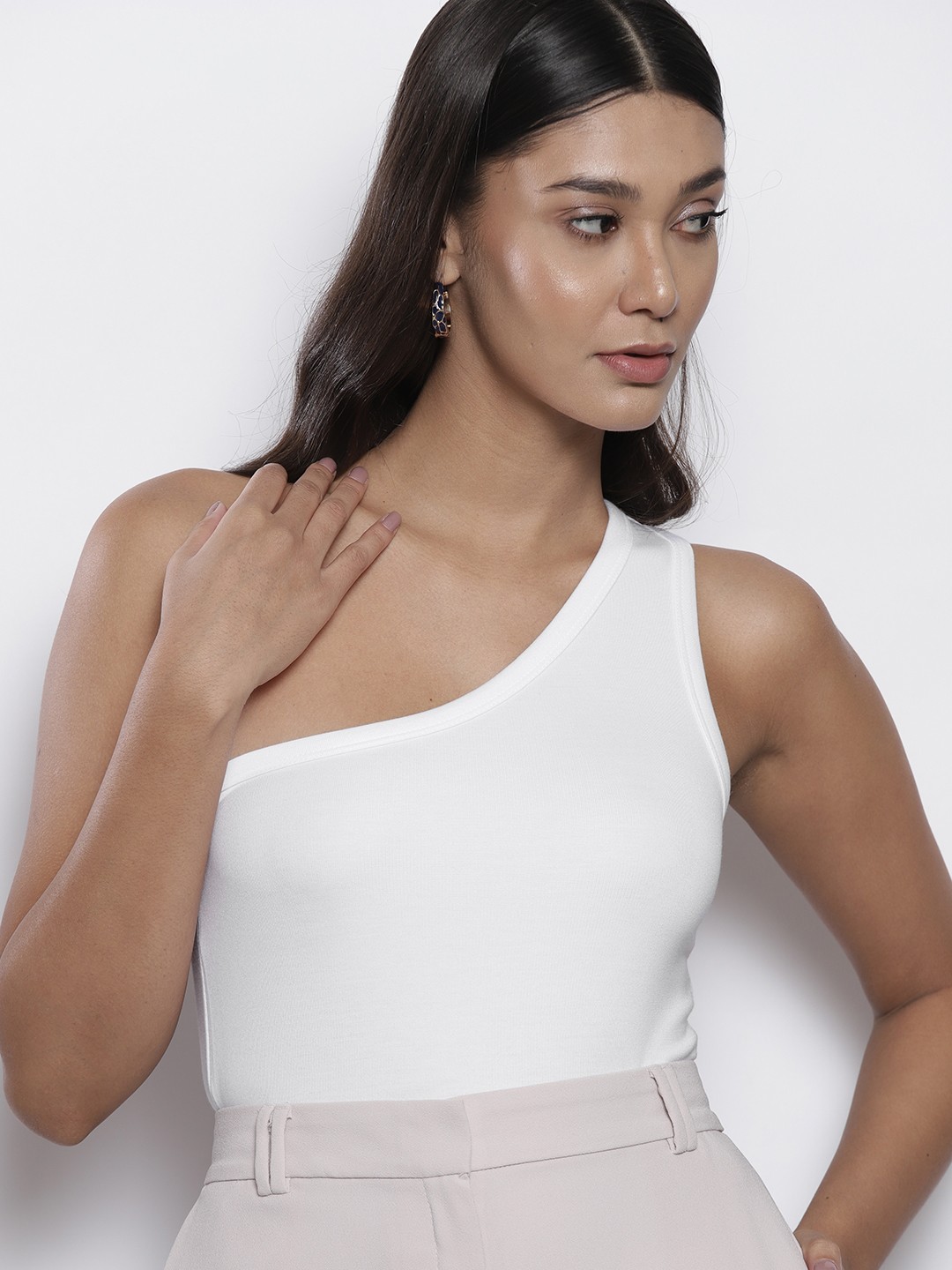 

NA-KD White One Shoulder Fitted Top