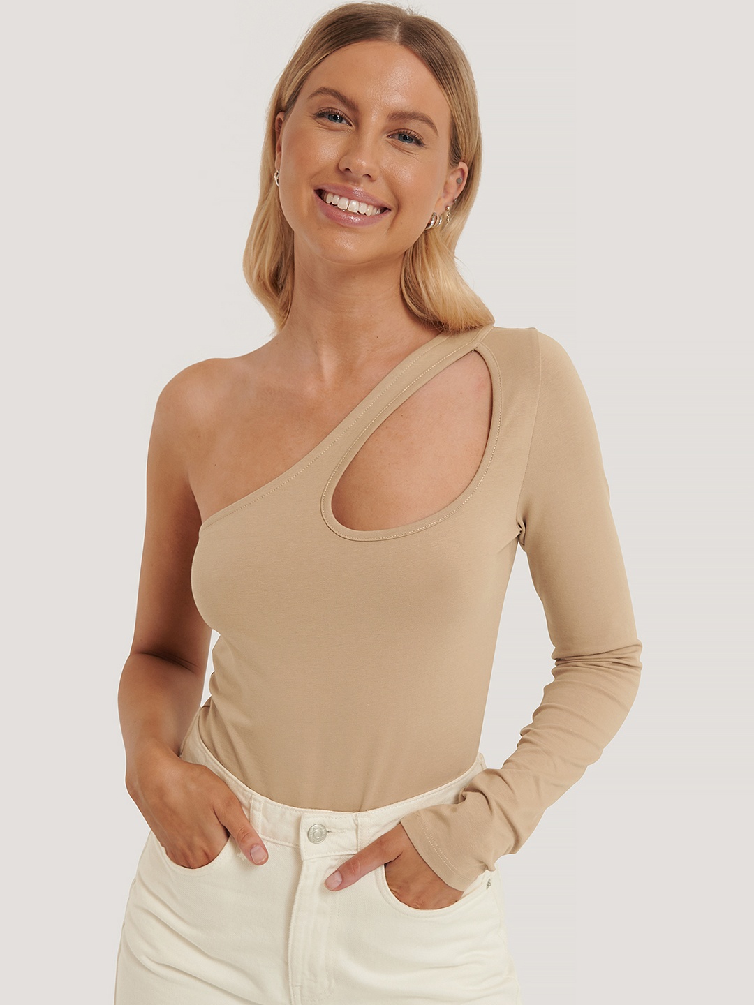 

NA-KD Women Beige Solid Bodysuit with Cut-Out