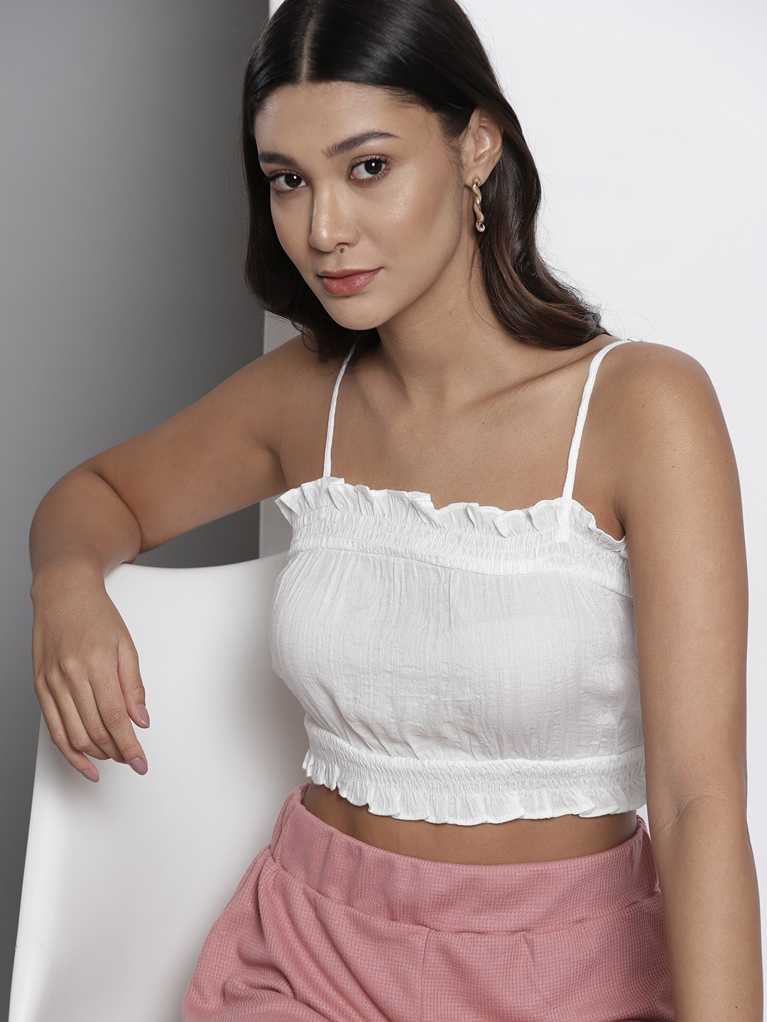 

NA-KD White Smocked Crop Top