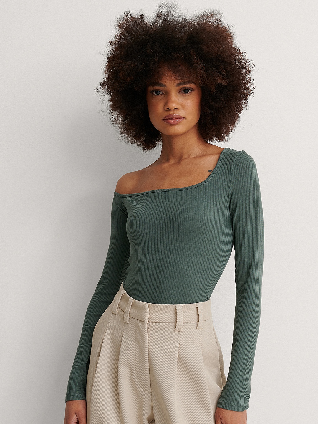 

NA-KD Green Ribbed Top