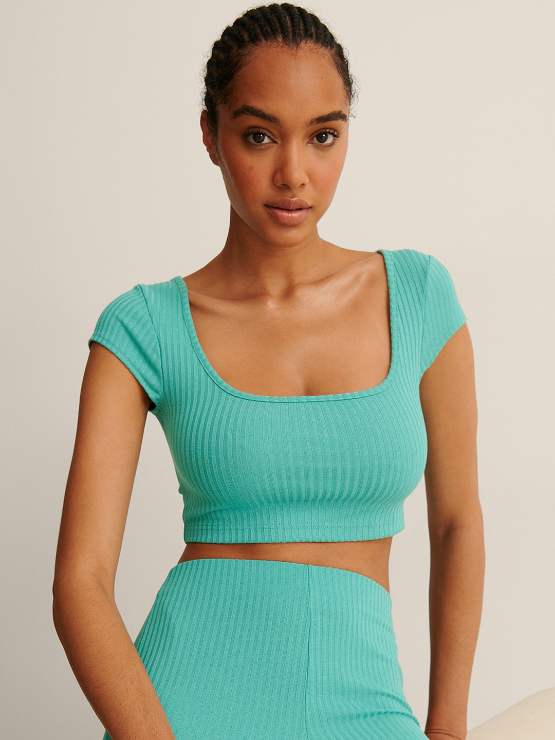 

NA-KD Blue Solid Crop Top