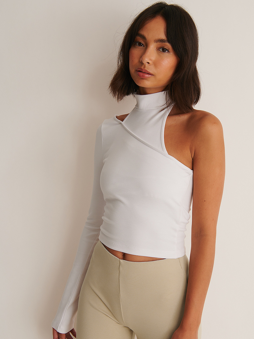 

NA-KD White Halter Neck Top