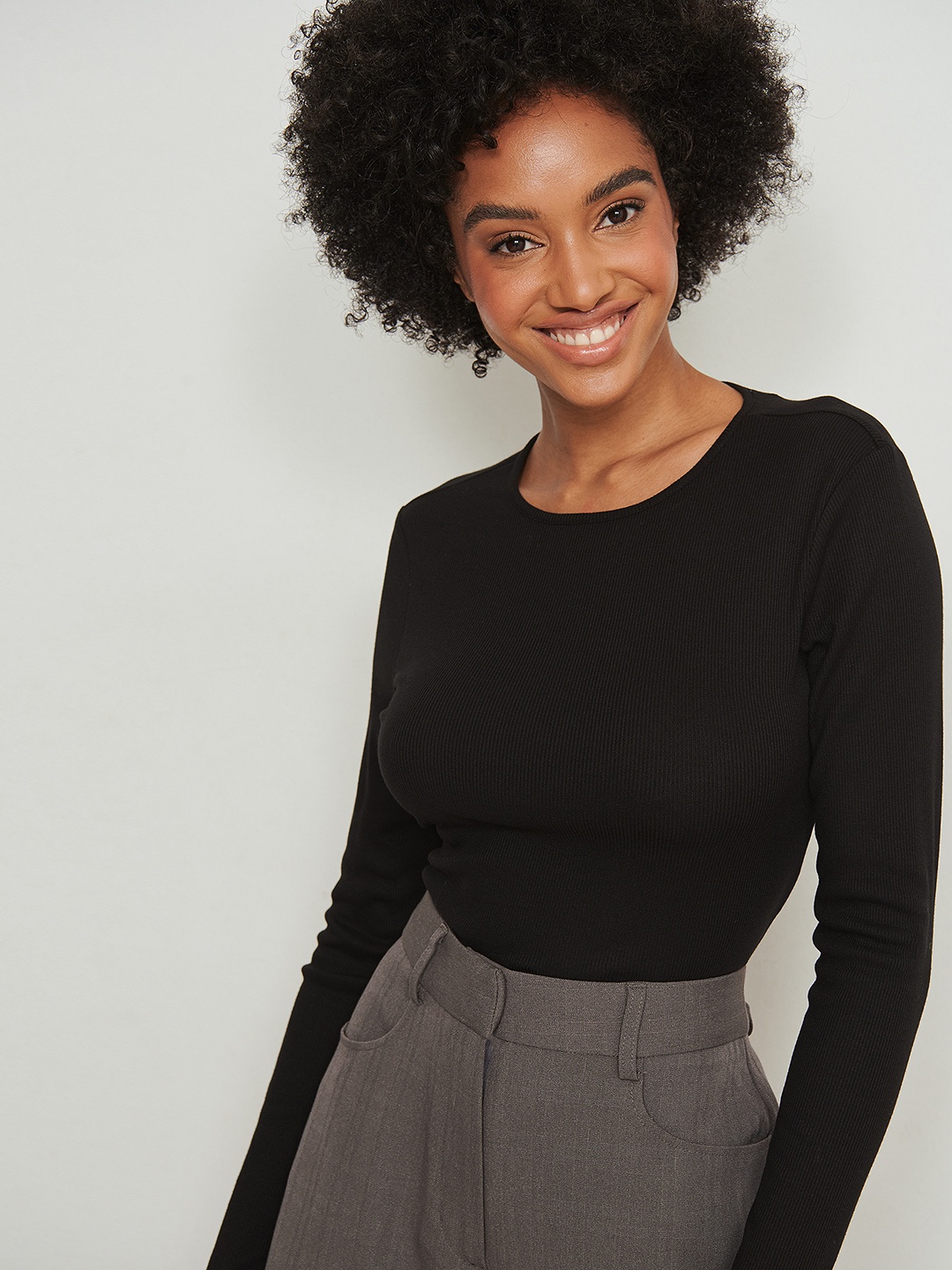 

NA-KD Black Solid Ribbed Styled Back Top