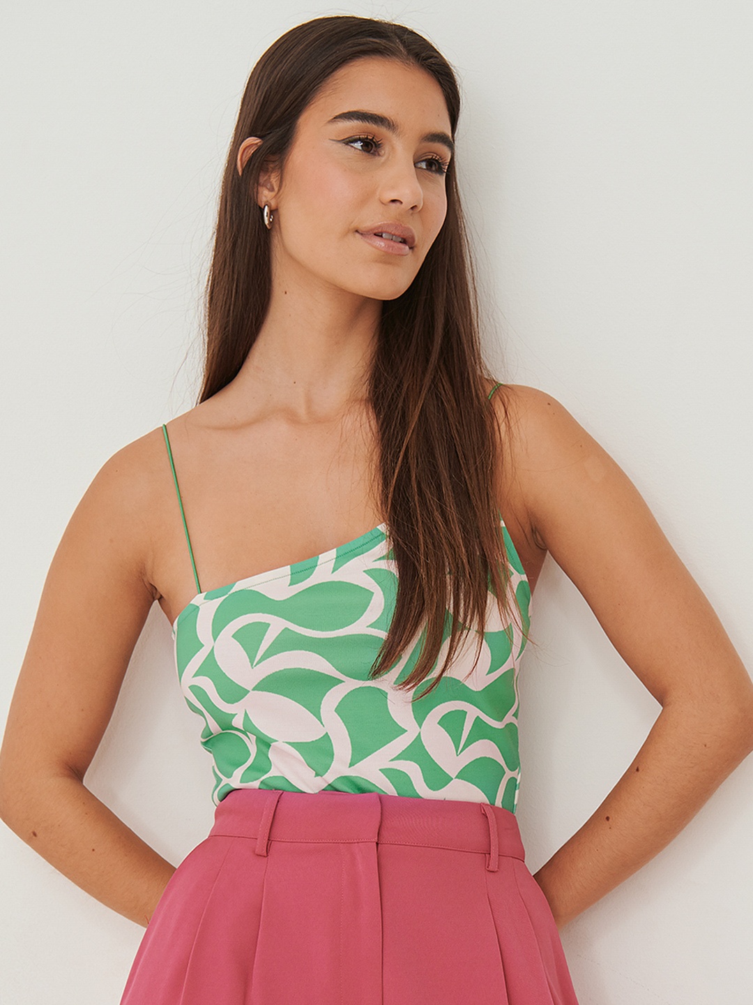 

NA-KD Women Green Tropical Regular Top