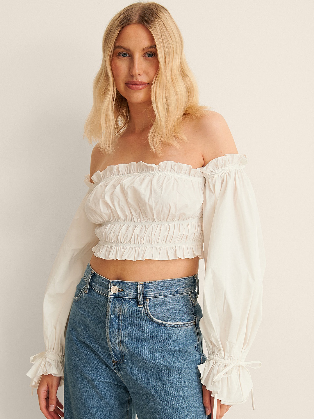 

NA-KD White Solid Off-Shoulder Pure Cotton Blouson Top