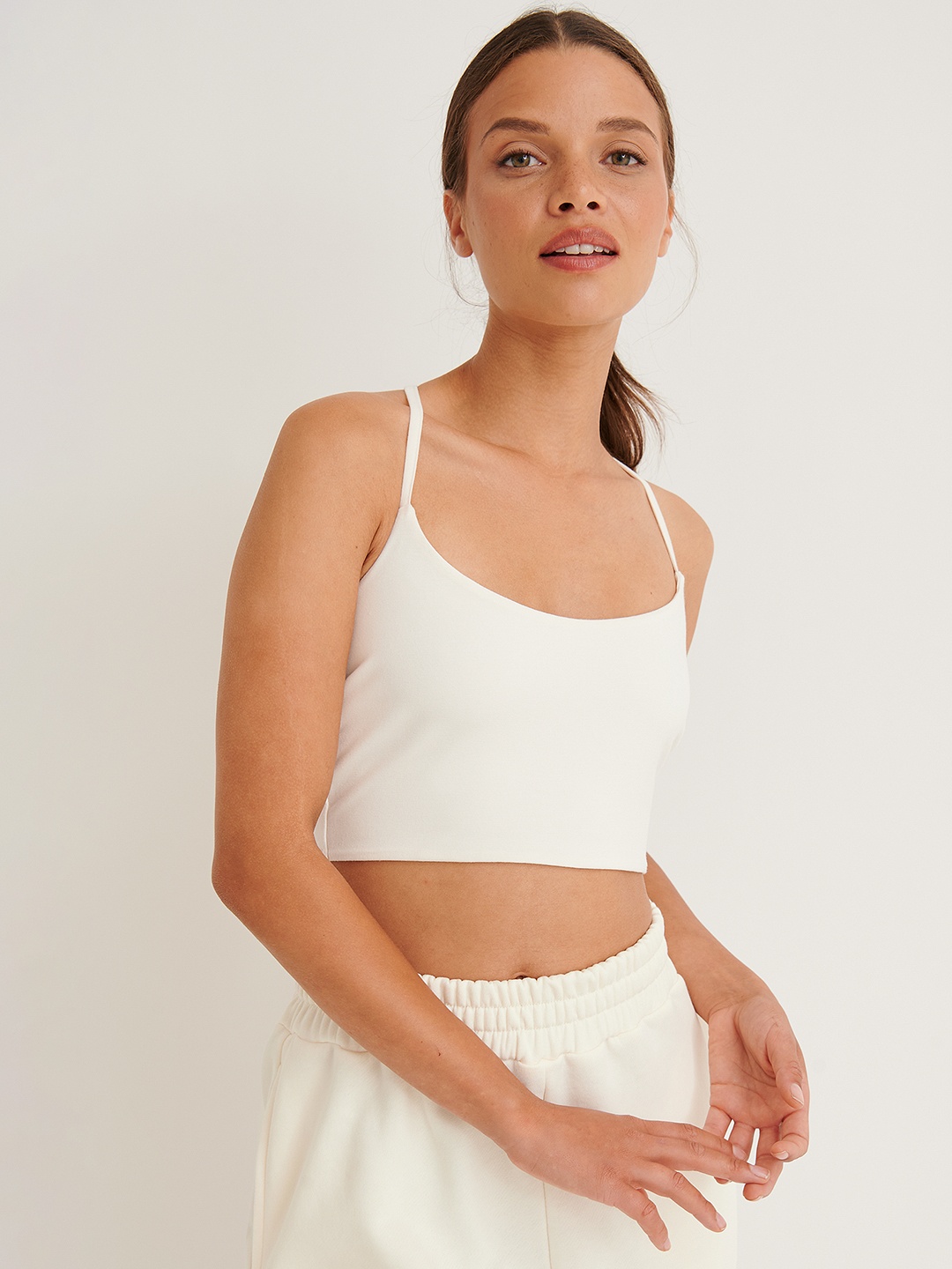 

NA-KD X MARIJE ZUURVELD White Shoulder Straps Crop Top