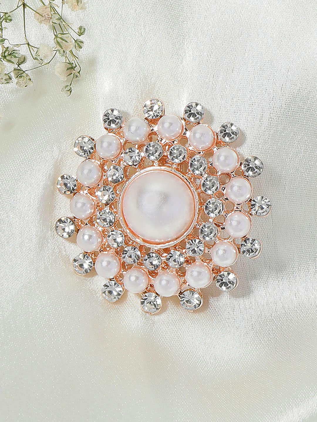 

AccessHer Rose Gold-Toned White Stone Studded & Pearl Beaded Brooch