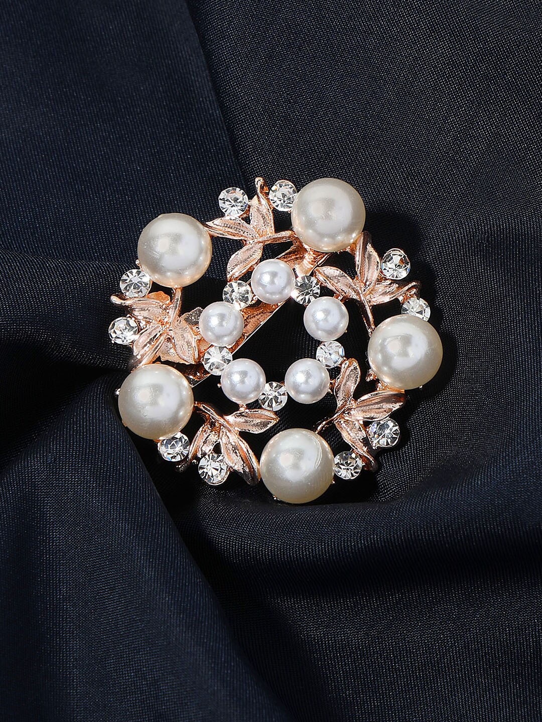 

AccessHer Rose Gold-Toned White Stone Studded & Pearl-Beaded Brooch