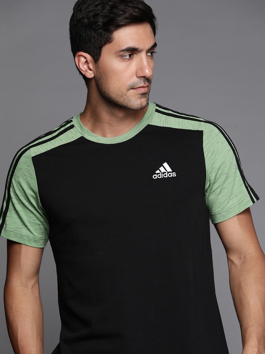 

ADIDAS Men Black Solid M MEL T T-shirt