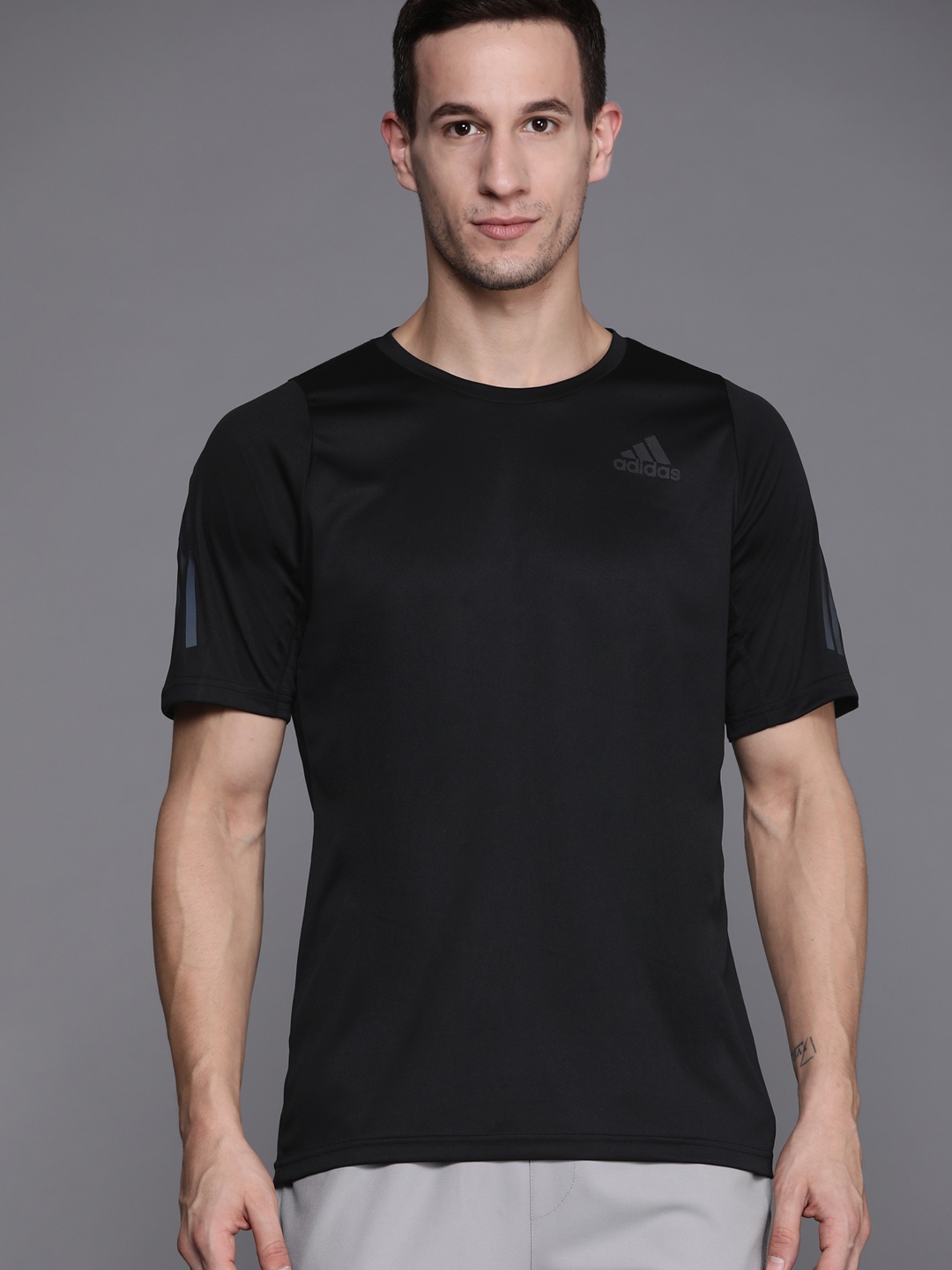 

ADIDAS Men Black Printed Slim Fit T-shirt