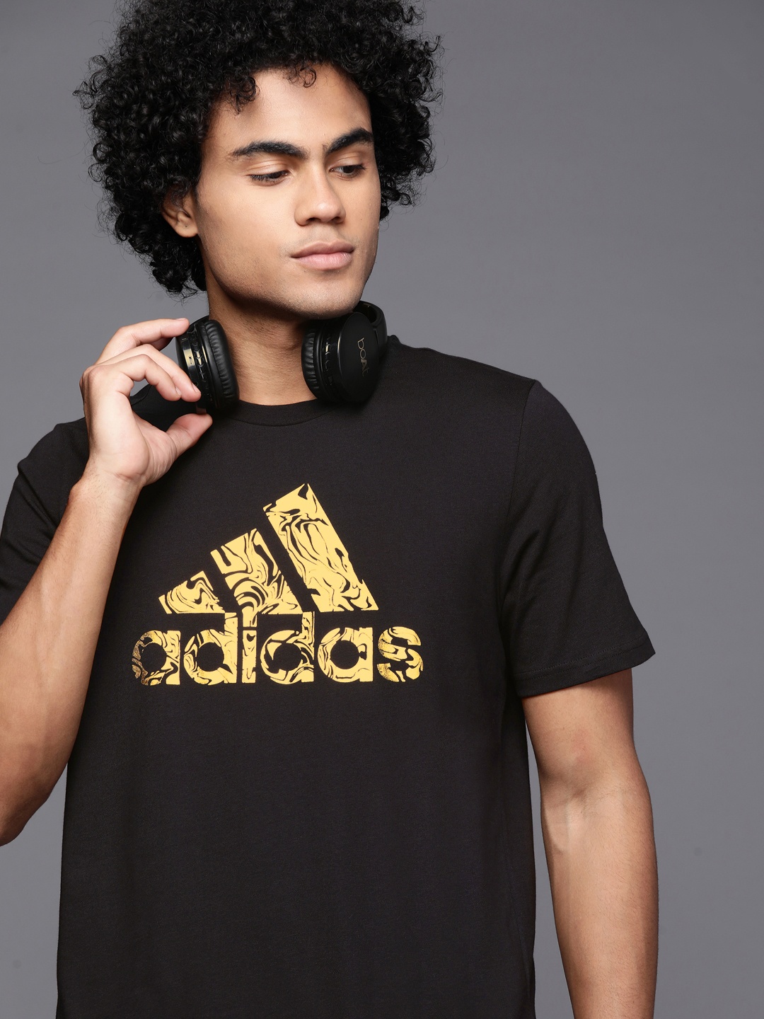 

ADIDAS Men Black & Gold-Toned Brand Logo Printed Pure Cotton T-shirt