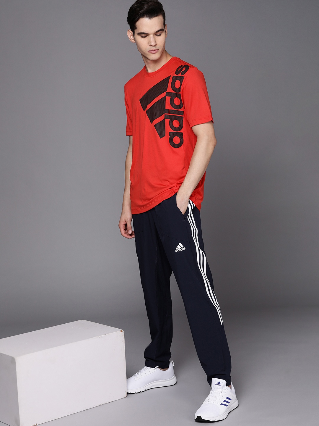 

ADIDAS Men Red & Black Badge Of Sport Brand Logo Printed Training T-shirt