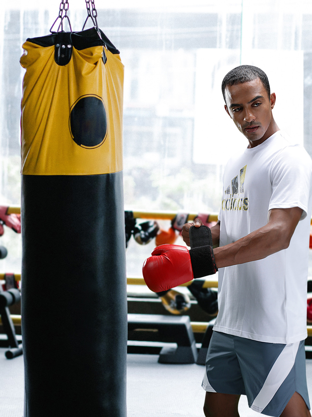 

ADIDAS Men White & Yellow HIIT G T2 Brand Logo Printed Training T-shirt