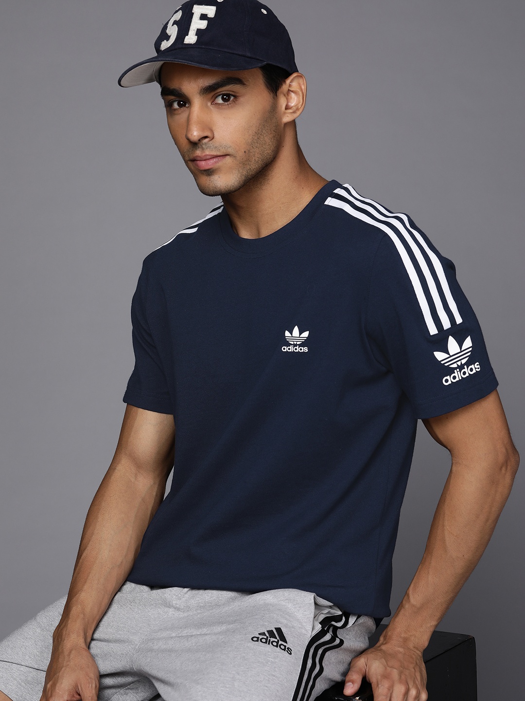 

ADIDAS Originals Men Navy Blue & White New Icon Logo Printed Pure Cotton T-shirt