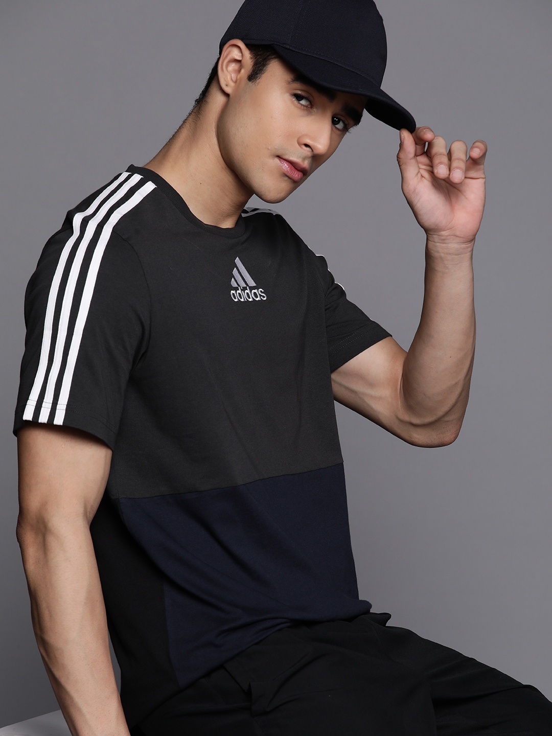 

ADIDAS Men Charcoal & Navy Blue Pure Cotton Colourblocked Sustainable T-shirt
