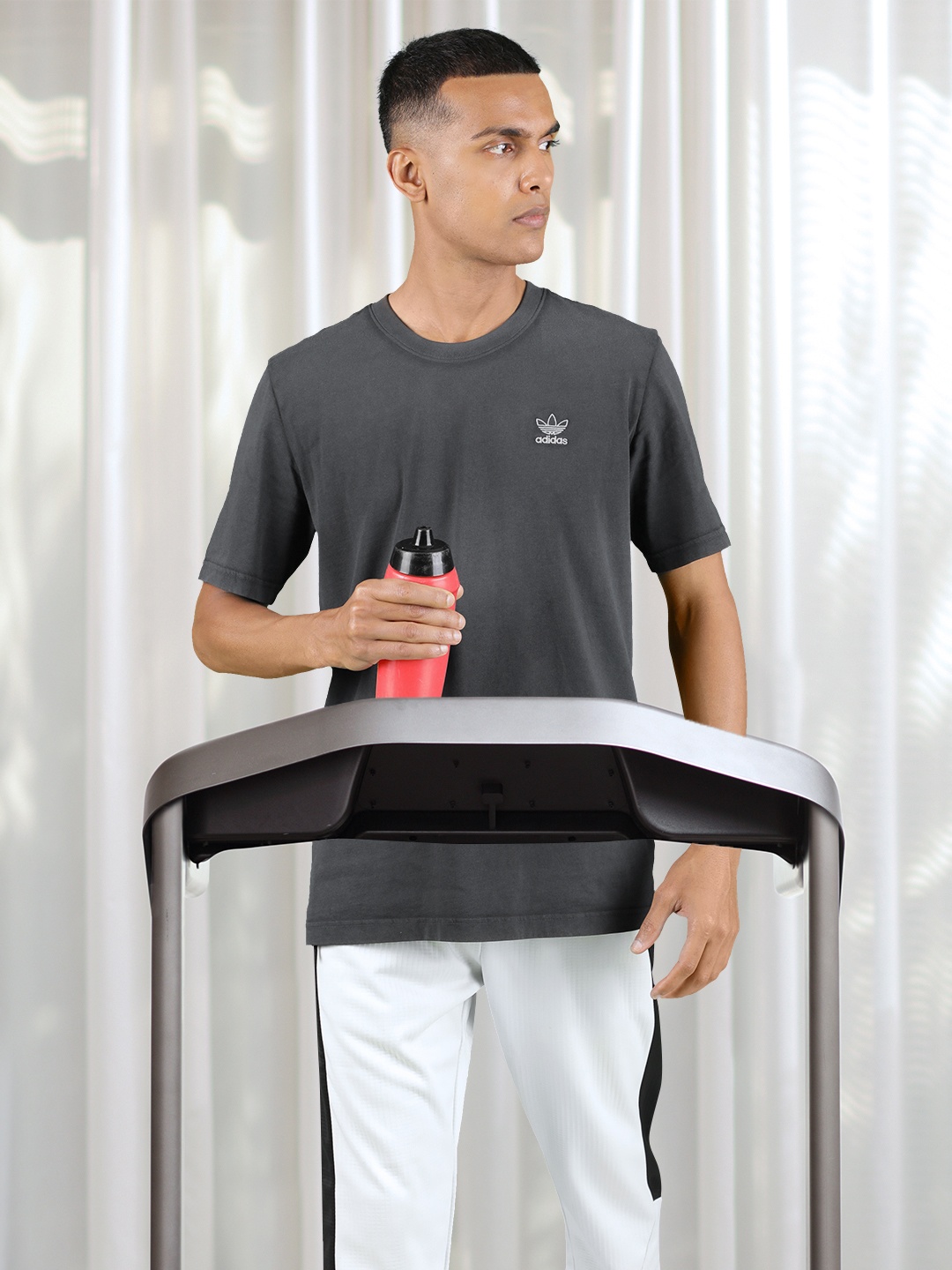 

ADIDAS Originals Men Charcoal Grey Essentials+ Dye Pure Cotton T-shirt