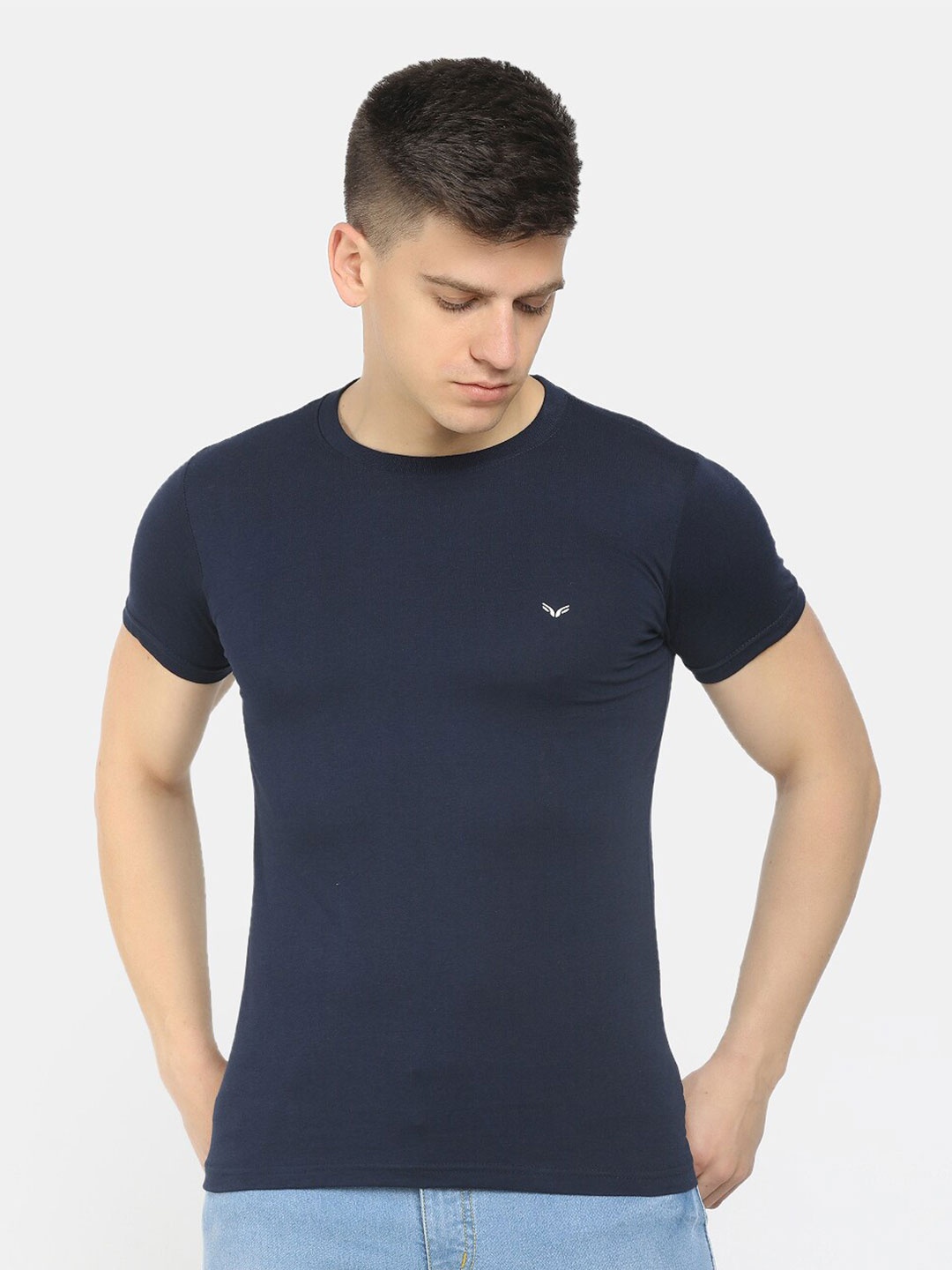 

V-Mart Men Navy Blue T-shirt