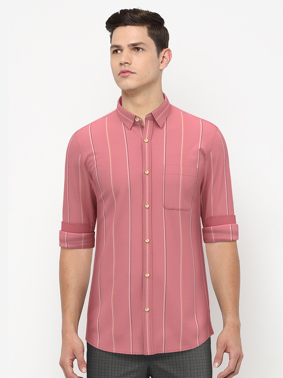 

Peter England Casuals Men Pink Slim Fit Striped Casual Shirt