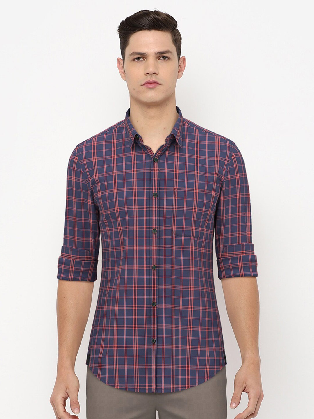 

Peter England Casuals Men Navy Blue Slim Fit Tartan Checks Checked Casual Shirt