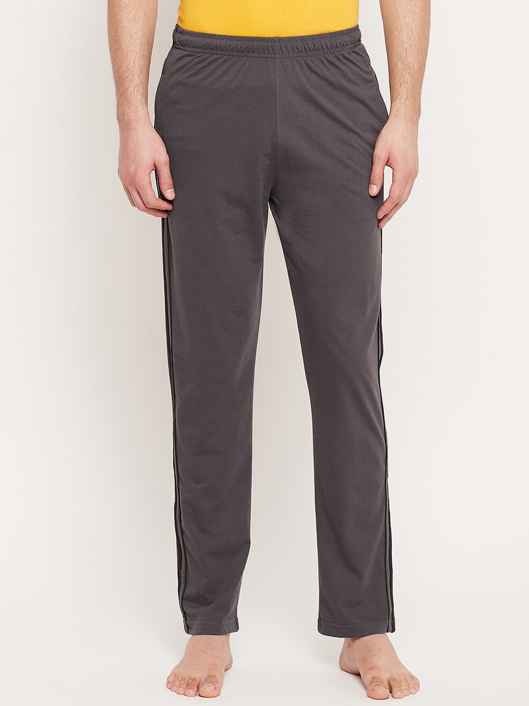 

Okane Men Grey Solid Lounge Pants