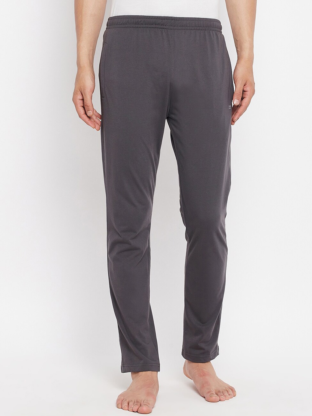 

Okane Men Grey Solid Lounge Pant