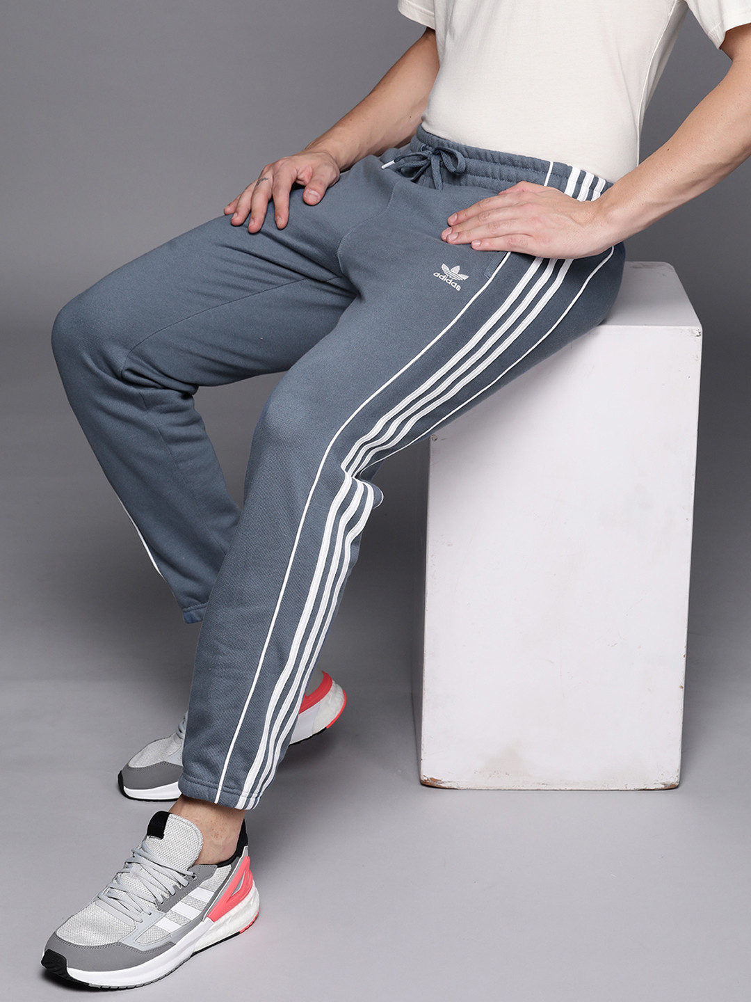 

ADIDAS Originals Men Blue TIBOA ESS Pure Cotton Sweat Joggers