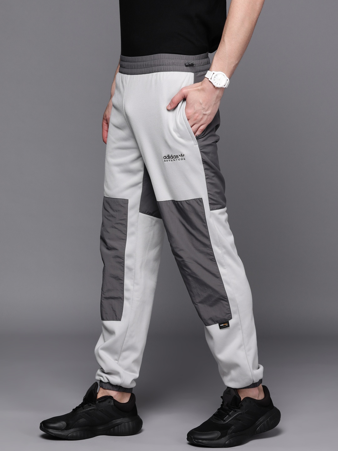 

ADIDAS Originals Men Grey Colourblocked ADV Winter Joggers