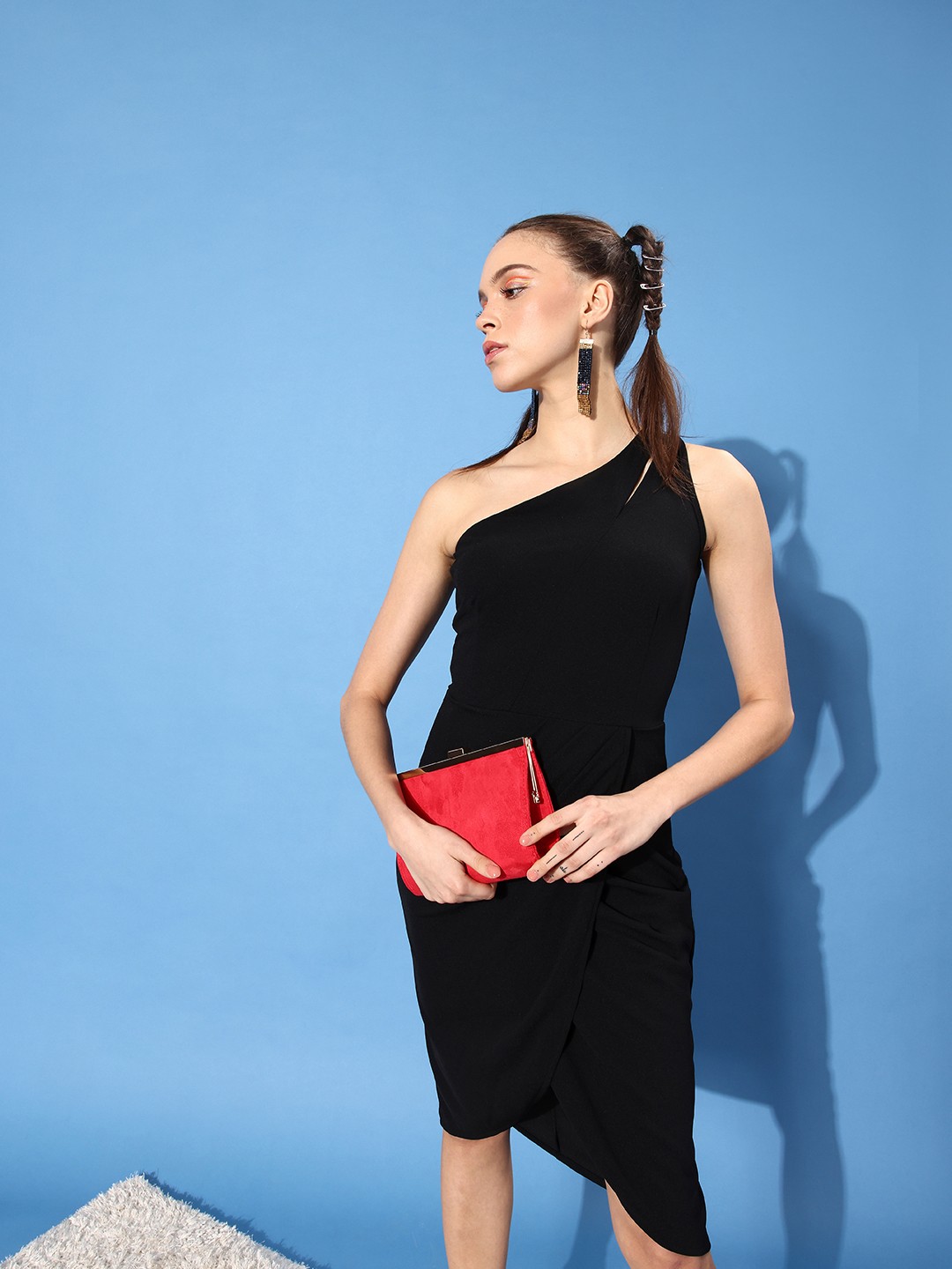 

Marie Claire Women Black Solid Asymmetry Dress