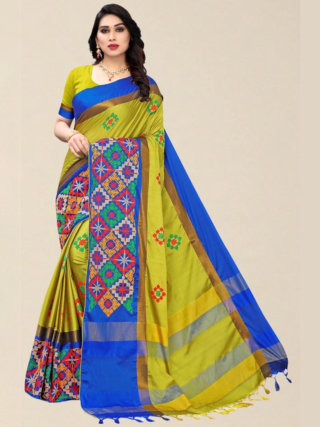 

SERONA FABRICS Yellow & Blue Embellished Kutchi Embroidery Silk Cotton Saree