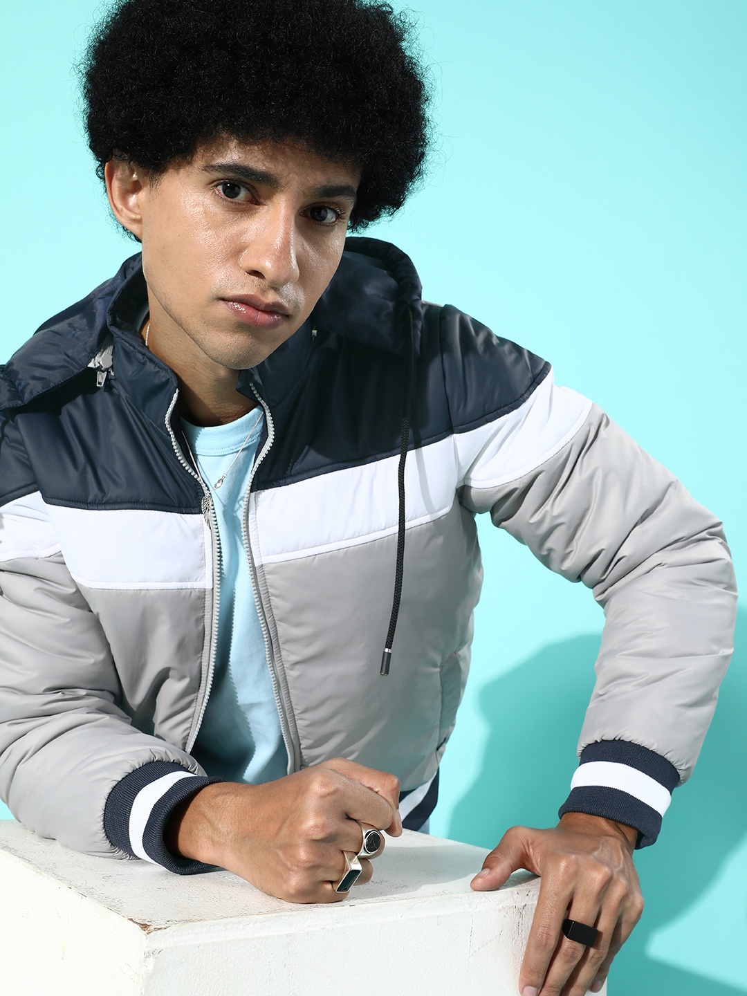 

Roadster Men Grey & Blue Colourblocked Bomber Jacket