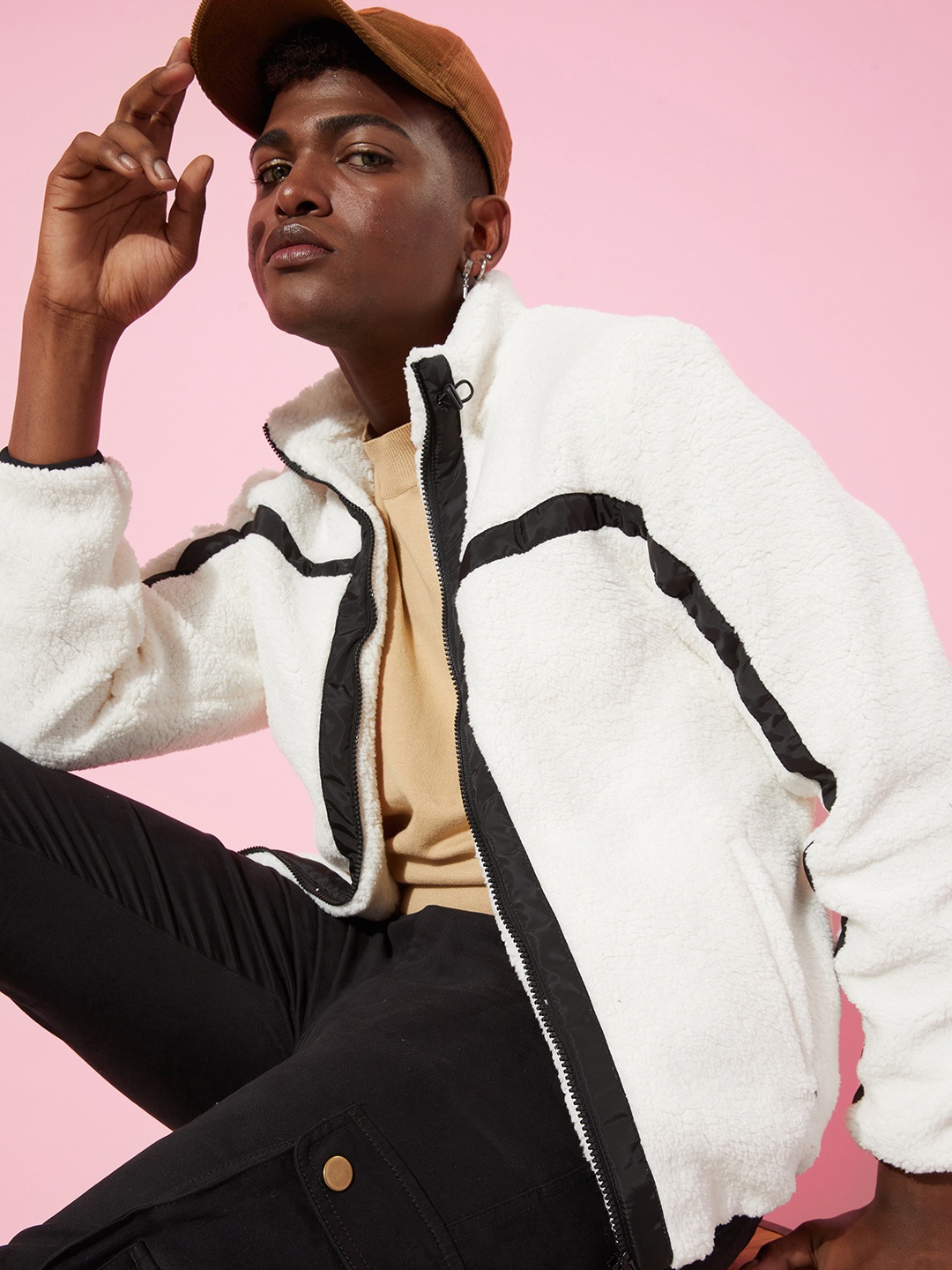 

The Roadster Lifestyle Co. Men Striped Detail Sherpa Tailored Jacket, White