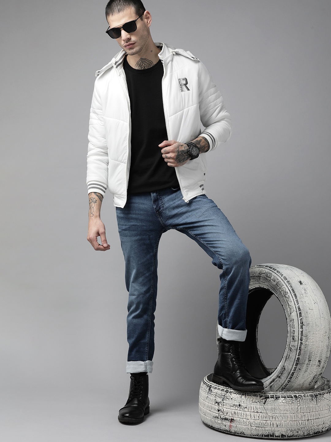 

The Roadster Lifestyle Co. Men White Solid Padded Jacket