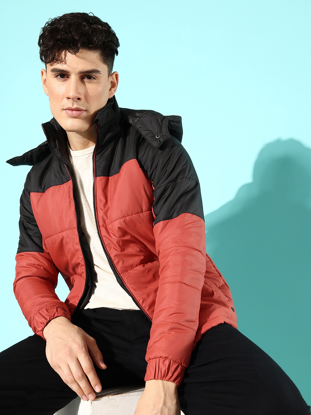 

Roadster Men Mid Night Black & Rust Red Colourblocked The Great Outdoors Padded Jacket