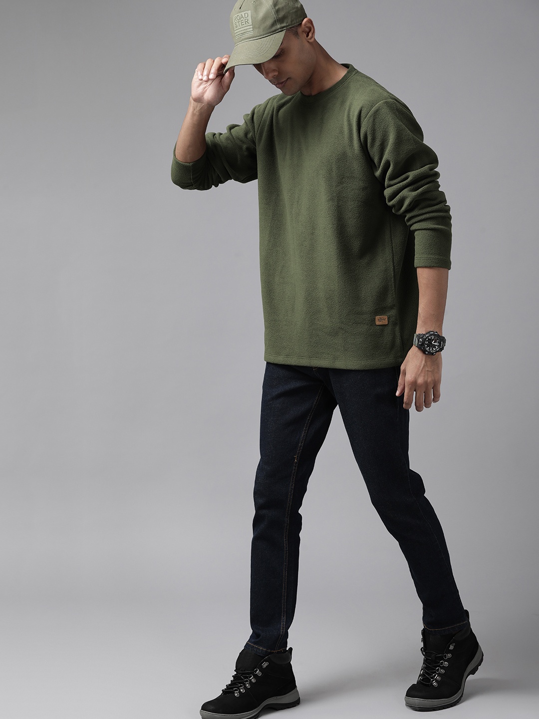 

Roadster Men Olive Green Sweatshirt